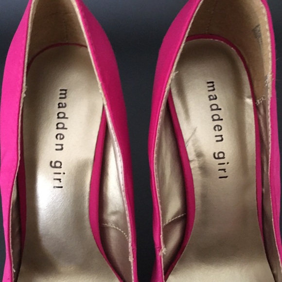 Madden Girl Toriie Heels Pink Fuchsia Fabric Glitter Platforms Sz 7.5 Closed Toe - Picture 8 of 10